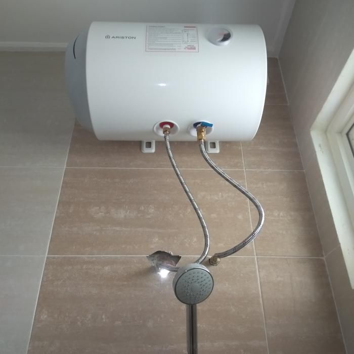 Service water heater Ariston